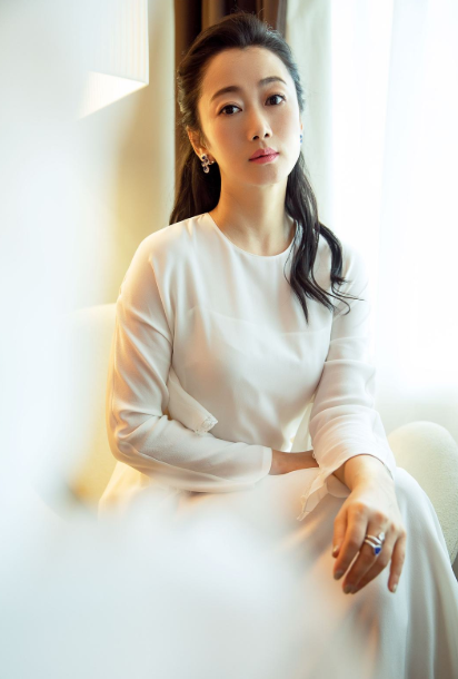 张碧晨|她为了不变老，坚持20年不吃晚饭不生子，如今42岁老得像62岁?！