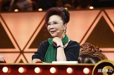 蔡明|她是国家一级演员，27次登上央视春晚，嫁给自己粉丝幸福不已