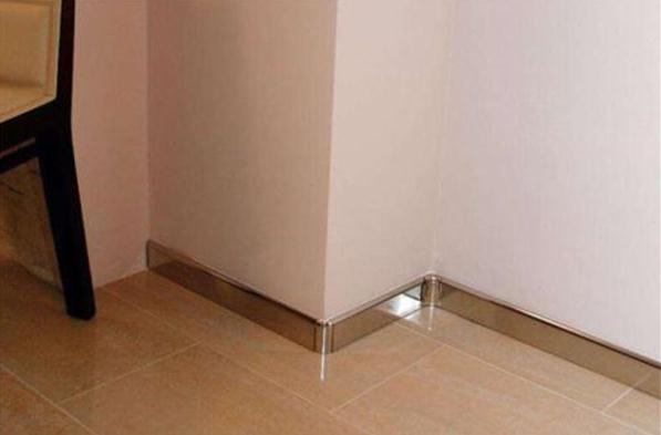 「」家用踢脚线选用哪种材质合适？需要多高？