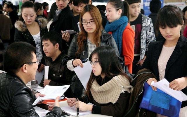 高校|这3个专业只有专科才有机会被录取，竞争力很小，就业前景也不错