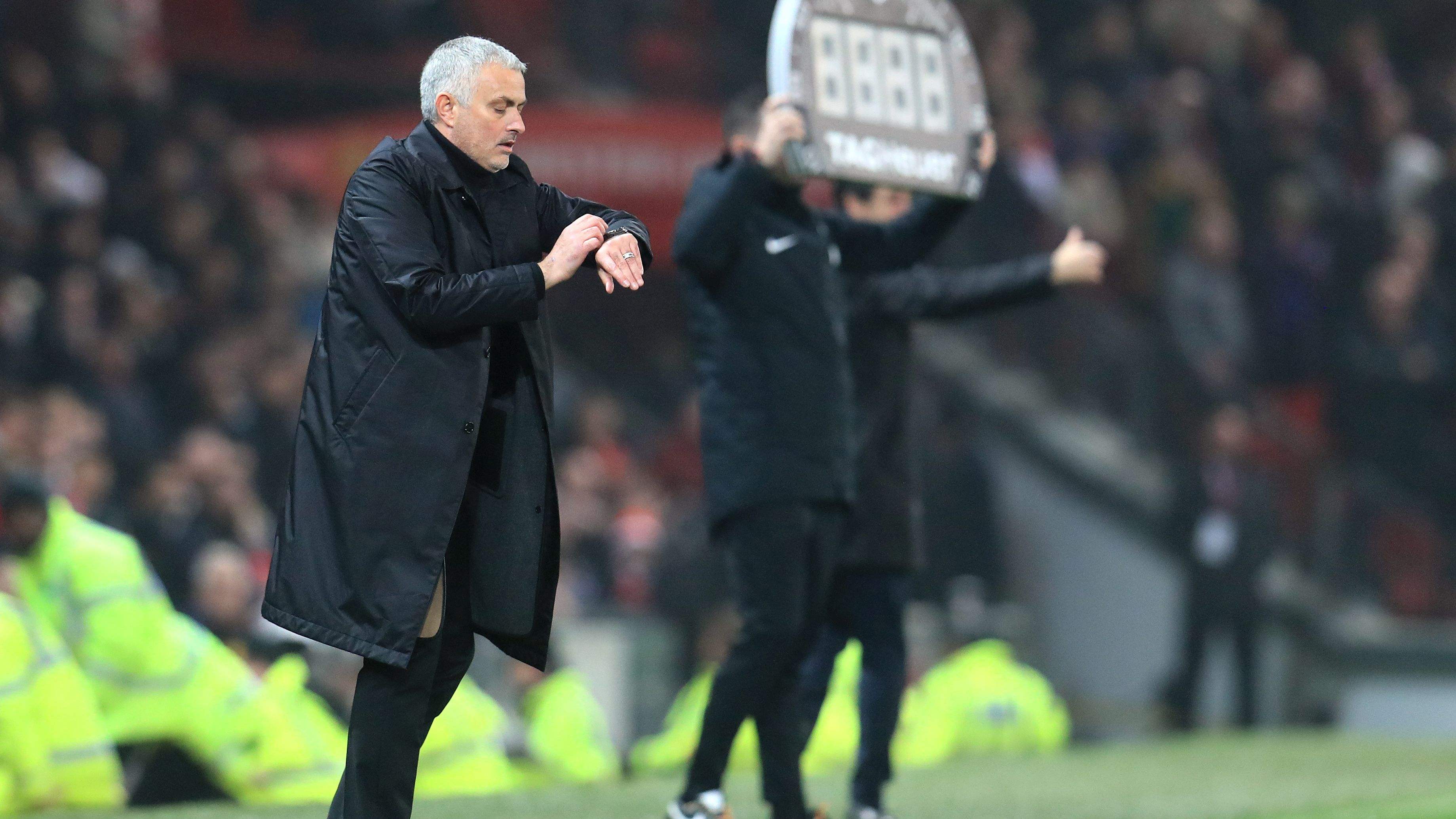 穆里尼奥|穆里尼奥跌落神坛,造耻辱纪录!最快或在72小时内下课