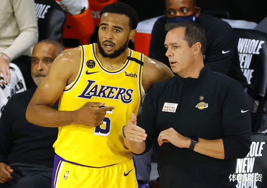 湖人队|正负值-22!湖人还给22分钟,感谢詹姆斯的特权,真铁了心培养你