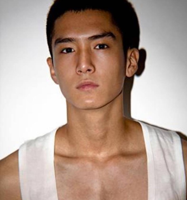 男神|“红着红着突然消失不见”的4位男星，以前都是男神，最后一位太可惜