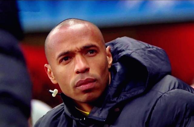 卡卡|全球最好的足球栏目！《天下足球》十大催泪文案 是否有你的青春