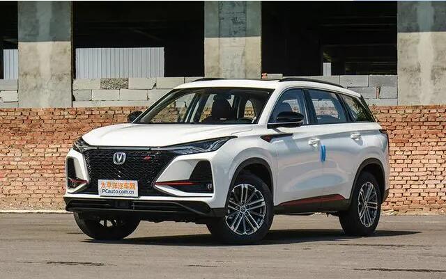 SUV|10万想买SUV车，逃不过这四款精品！年轻人：买了