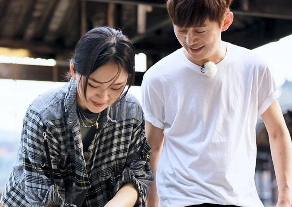 「综艺节目」向往的生活：他是唯一一个全程没干活的人，不但没被骂，还受到了观众的称赞