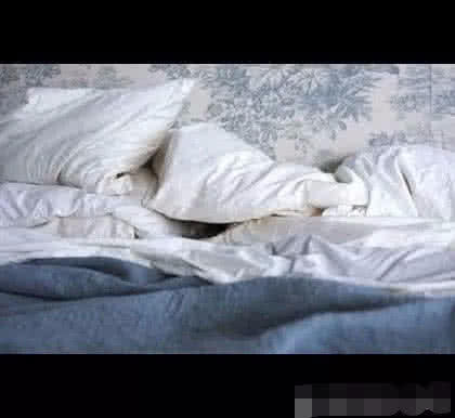 『』“很脏”冷知识:人大约10天不睡觉就会死亡,早起不应该叠被子