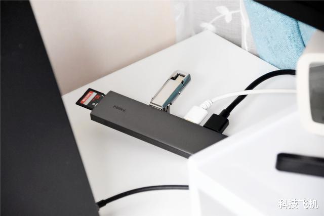 type-c|1G电影3秒传,最高100W充电,小米有品上线多功能拓展坞