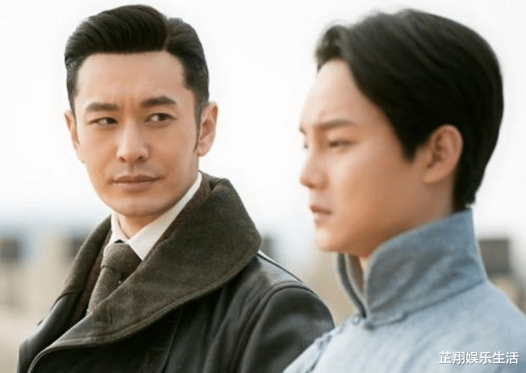 「黄晓明」当苏有朋撞上黄晓明，空气瞬间凝固，网友：最尴尬的同框