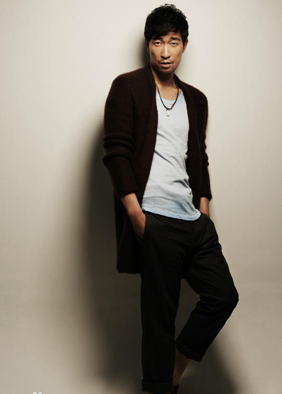 王千源|王千源竟然要6180万片酬!片方瞬间爆出聊天截图要退款