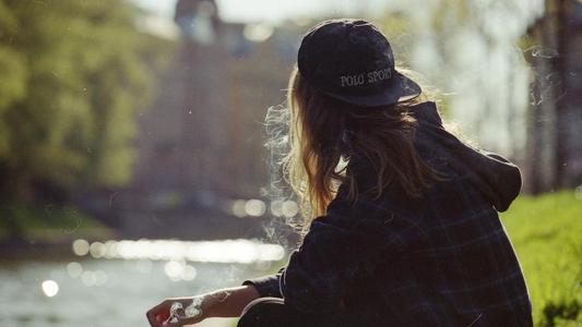 高血脂|吸烟确实有害健康, 但我建议你继续吸! 理由有4个