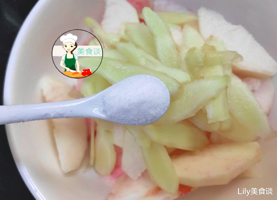 紫苏|立秋后遇上此果别放过，2块1斤，铁是苹果的3倍，常吃可预防贫血