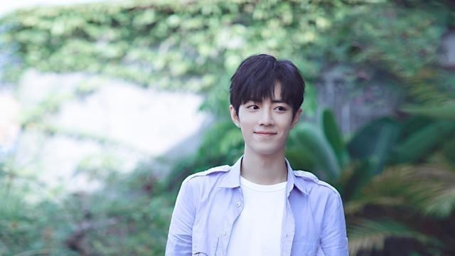 「肖战」光乎崩了？肖战《光点》再造新词，单曲卖成这样，也就只有他了