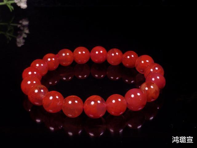 南红玛瑙|南红玛瑙“优劣”难辨？错！用这招一眼就能辨“好坏”