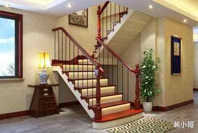 老年小妙招|复式房楼梯怎么装？注意这4处的设计，爬楼轻松还能收纳衣物！