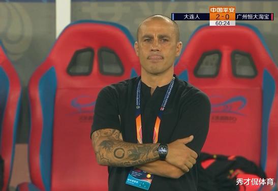 广州恒大|恒大逆境还看保利尼奥！卡纳瓦罗连换3人亡羊补牢，费南多赌对了