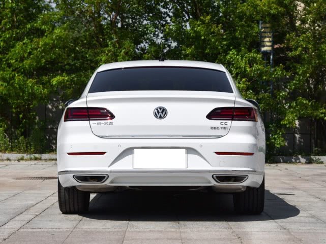 #大众汽车#又降了，24.6万跌至17.2万，无框门+2.0T，雅阁车主后悔买早了