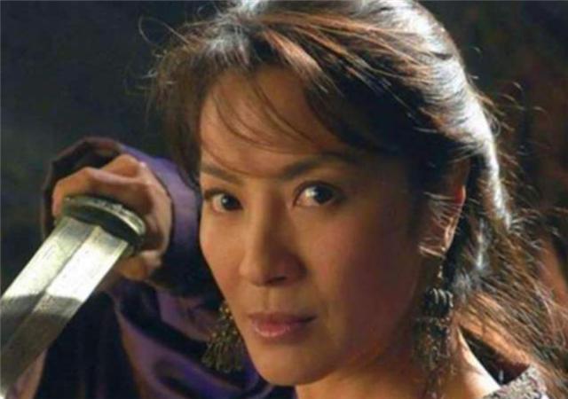 李赛凤|“一代侠女”李赛凤：15岁出道，24岁退圈至今单身，如今现状如何