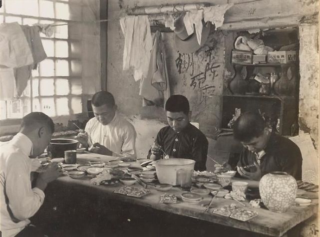 |建国后被枪毙的两位高干子弟：曾侮辱上百女性，处决大家拍手叫好