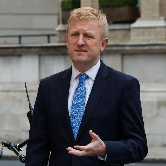 MacBook|措施更严!英媒:明年9月英国不许5G网络使用华为设备