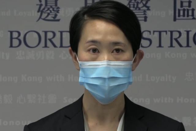 「香港」香港警方村屋中检获562件武器，拘捕一名55岁男子