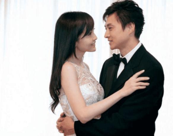 周慧敏|被戴8次绿帽子都没离婚，光捉奸在床就有3次，网友：“绿帽奥特曼”