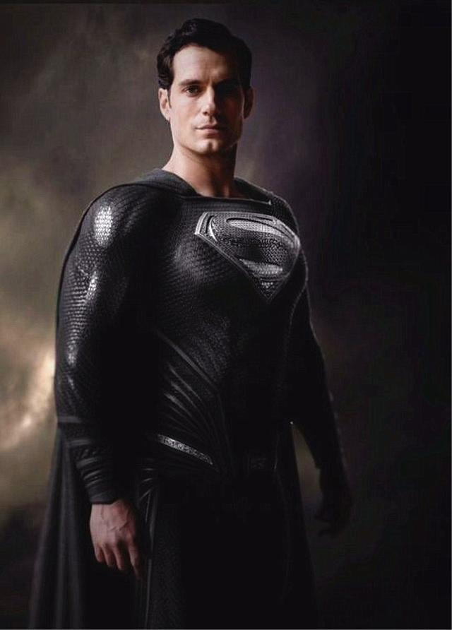 亨利·卡维尔：超人回归，《正义联盟》卡维尔继续饰演，但不是《钢铁之躯2》