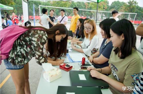 兰州|大一新生开学，躲不掉的“自我介绍”，教你3招让别人记住你！