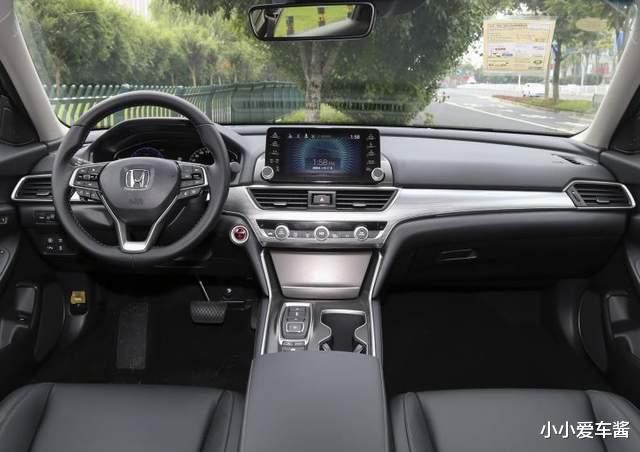 本田雅阁|叫板销量王：第十代雅阁认真了，比凯酷帅气，194马力续航900公里