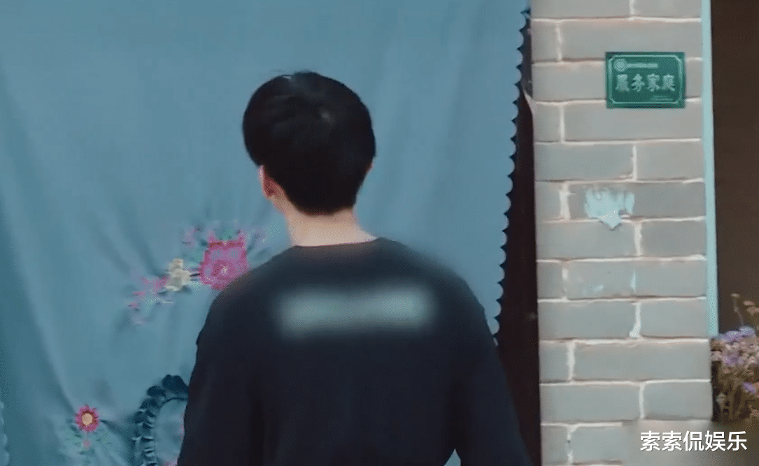 变形计|《变形计》史上最壕主角：衣服全程打马赛克，贫穷限制我们想象