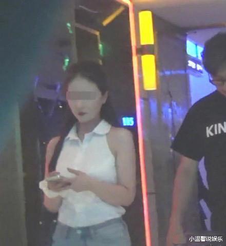 王岳伦|王岳伦道歉后又被爆“搂腰、摸脖子”，随后带小三去厕所，李湘晒狗暗讽