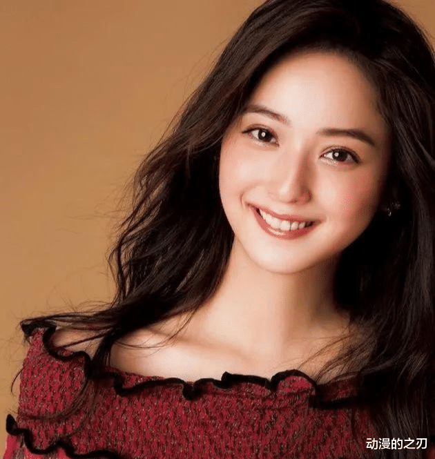 谷花音|神仙美貌不再，她长残得让我太心痛了