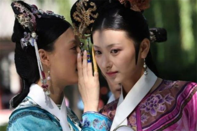 历史揭秘|清朝嫔妃为何要戴指甲套？除了能方便皇上，还有一个重要用处