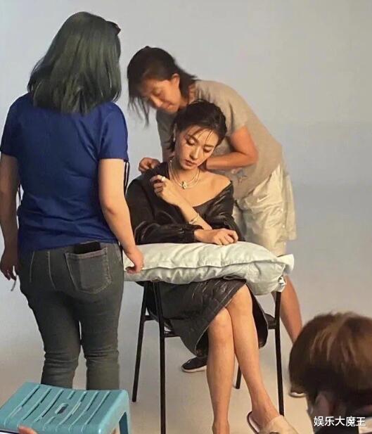 万茜|万茜骨折恢复太快被嘲“医学奇迹”,工作室首度公开手术伤口令人触目惊心