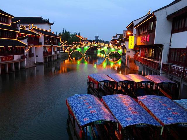 古镇|我国最“机智”的古镇，游客增多却取消门票，口碑远超凤凰古城