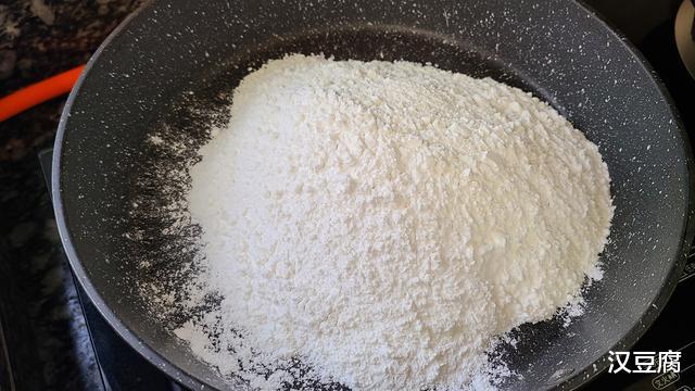 糯米粉|细腻顺滑的黑芝麻糊，简单美味，吃上一口就能让人着迷