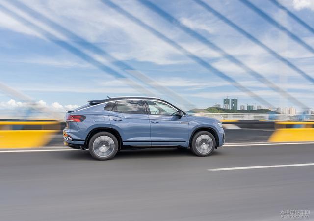 试驾|探岳X开长途有多舒服？这种高速路上的快乐，谁开谁知道