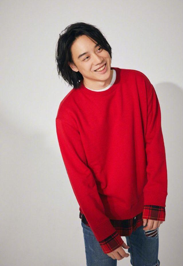 张宇|张宇儿子罕见曝光,帅气不输老爸,网友:确定22岁?