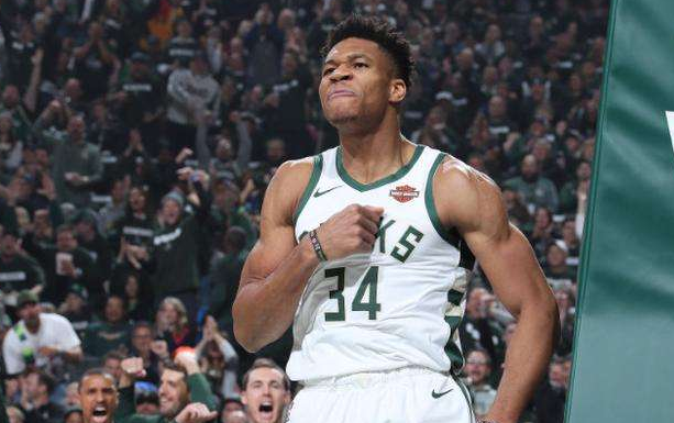 奥尼尔▲字母哥现在能否单换联盟任何人？奥尼尔：有2名球员他单换不了！