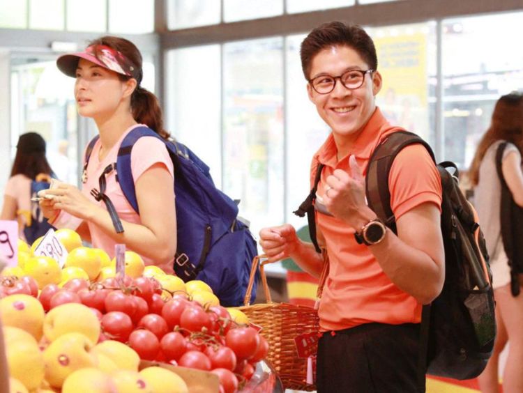 郭晶晶|香港顶级富婆圈聚会，为何郭晶晶是被排挤的那个？原因很现实