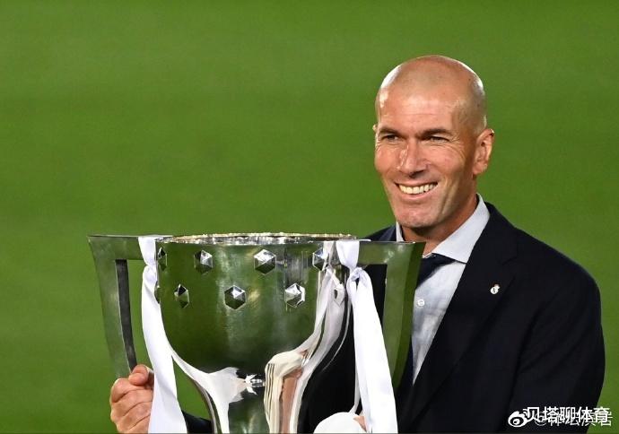 皇家马德里|5大名嘴吹爆皇马夺冠！巴萨纯粹就是个笑话，齐玄宗带4人躺冠