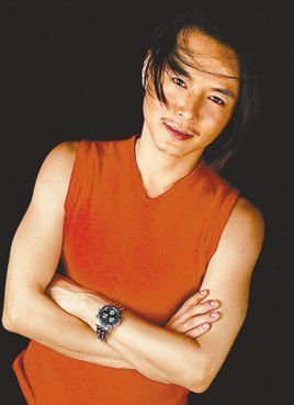 臧天朔：他是内地新时期流行乐坛的第一位男歌手，如今去向成谜