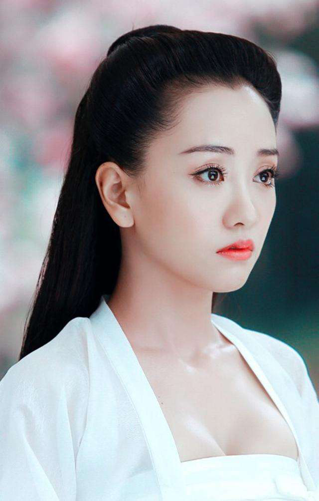 娱乐圈@娱乐圈最懒女星，出道二十年，颁奖典礼基本不去，演戏只是兴趣