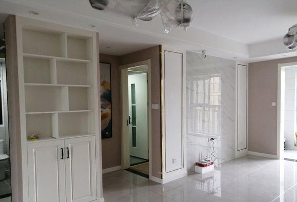 |网友新房硬装半完工，中央空调虽好看但是好点，全屋设计大气温馨