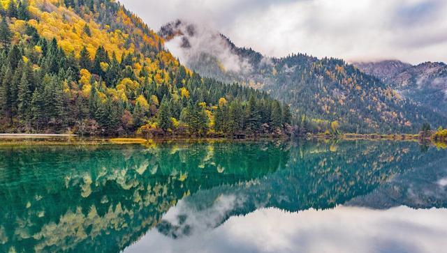 自驾|川西最美的7条自驾路线,每年秋季沿途美成油画,快收藏起来吧!