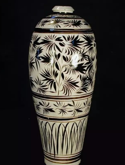 玉雕▲世上仅存3件,马未都收藏其一,绘画与瓷器完美结合