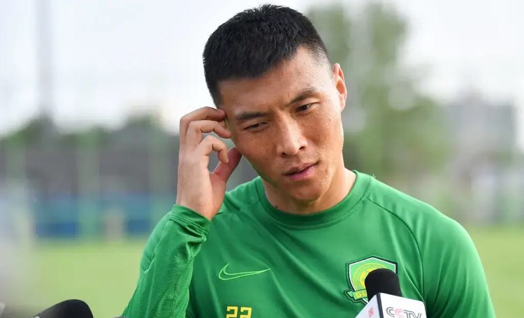 『北京国安』北京电视台直播国安VS鲁能,阿兰获得队友称赞,山东三外援出击