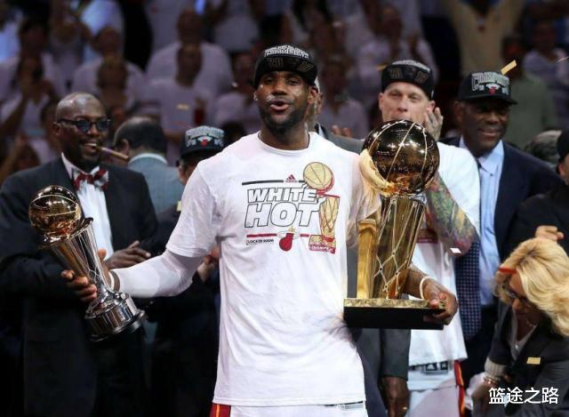 「勒布朗·詹姆斯」有史以来最“神预测”的球星报告！詹姆斯的球星报告究竟是怎样的