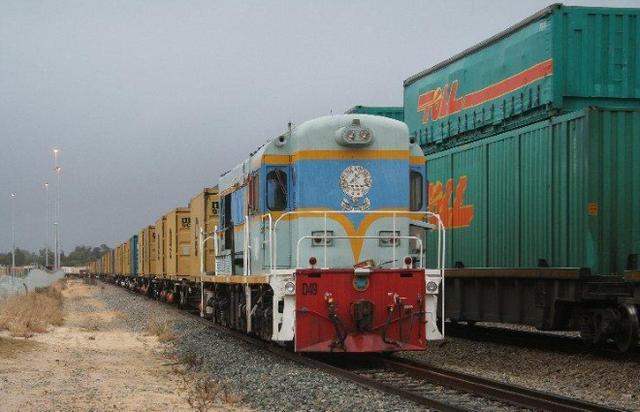 #美国#大手笔！中国买家一次订购2000万吨泰国榴莲，越南却损失了10亿？