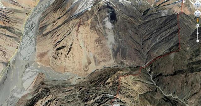 印度■加勒万河谷两侧对比鲜明，印军直升机遭遇无人机，俄：差距太悬殊